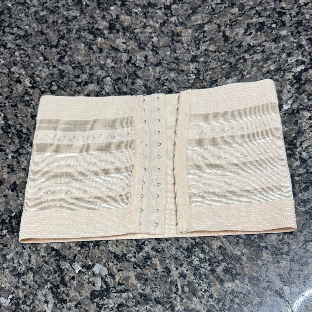 Waist trainer Cincher Corset EUC
